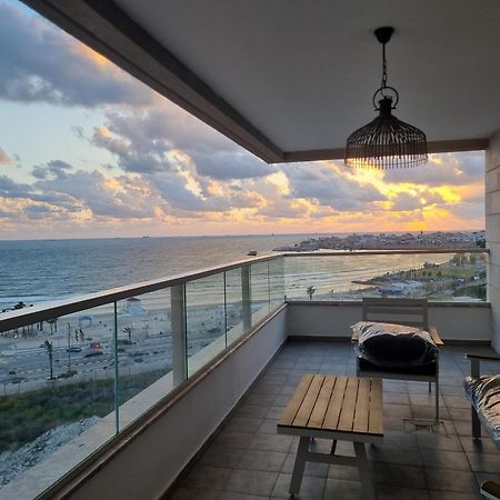 Beachfront Gallery Акко Экстерьер фото