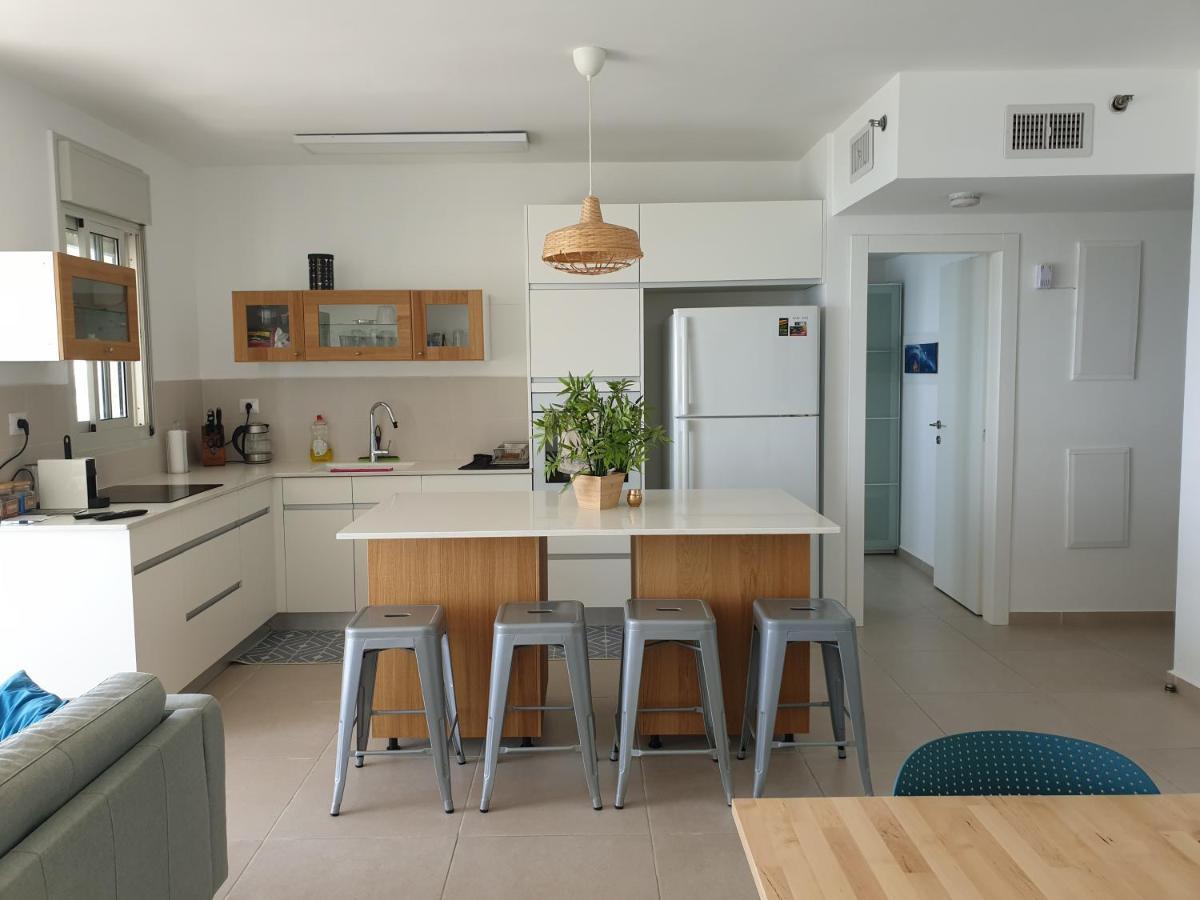 Beachfront Gallery Акко Экстерьер фото