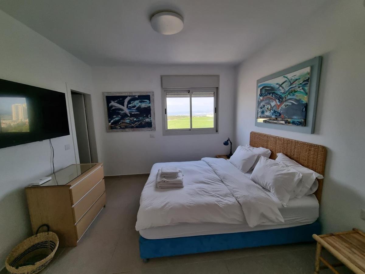 Beachfront Gallery Акко Экстерьер фото
