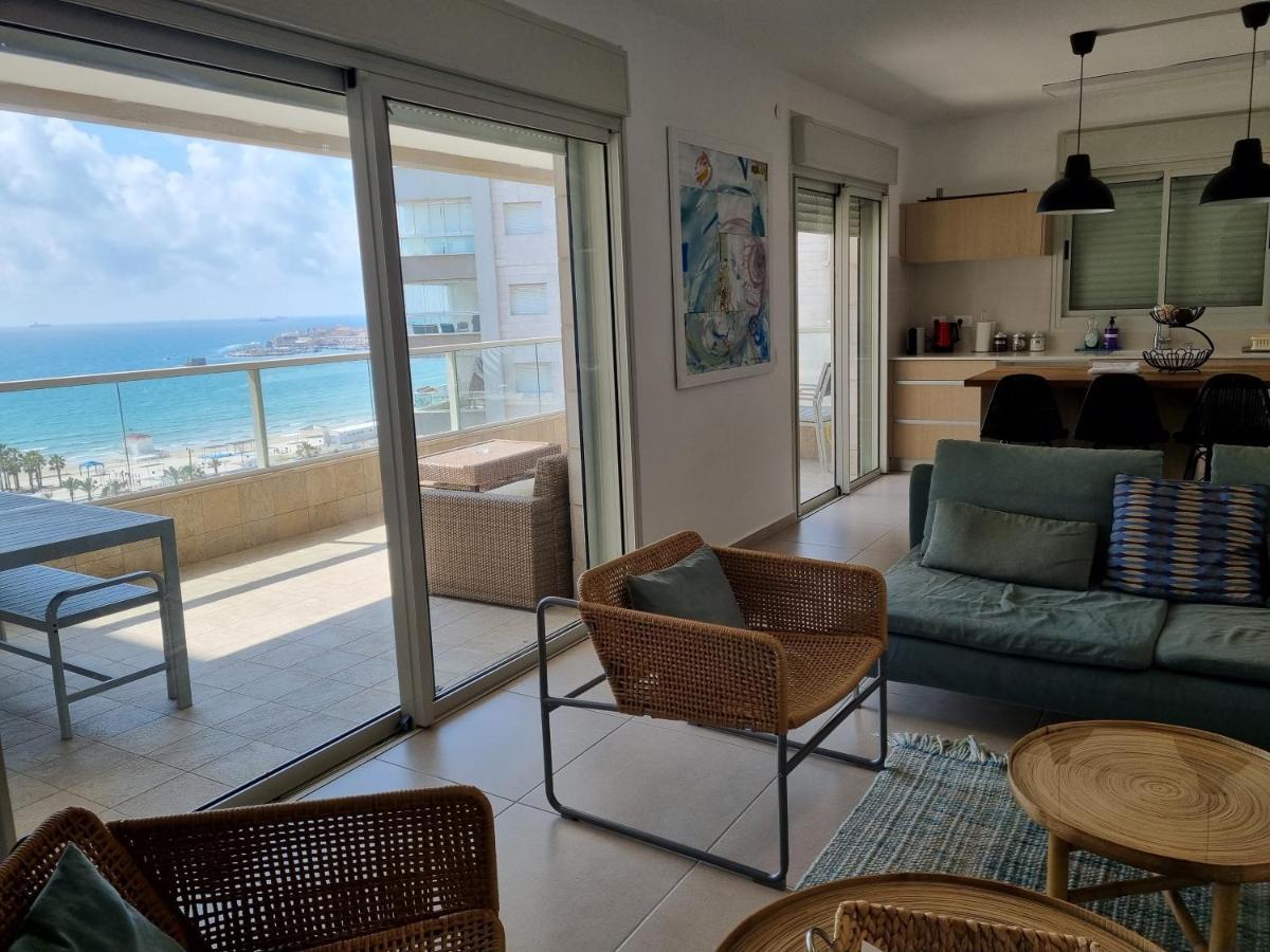 Beachfront Gallery Акко Экстерьер фото