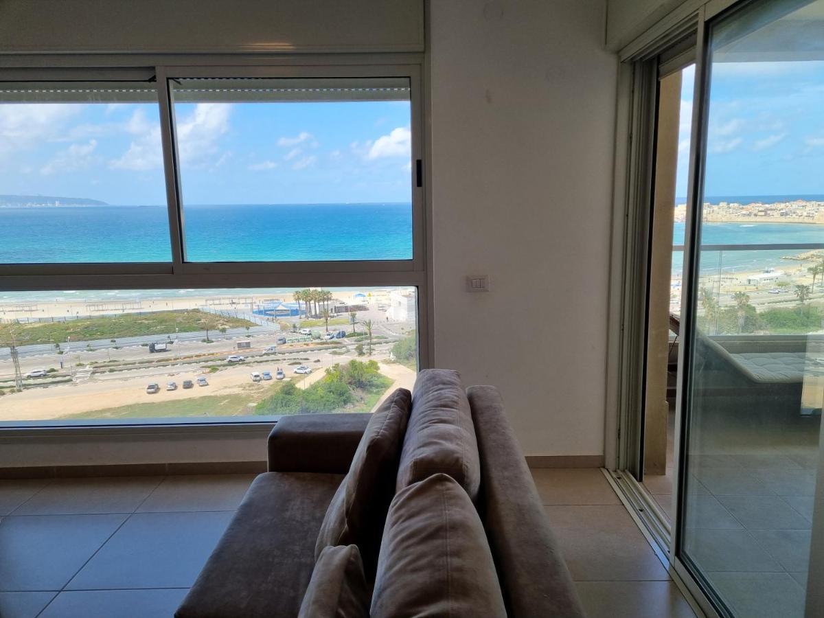 Beachfront Gallery Акко Экстерьер фото