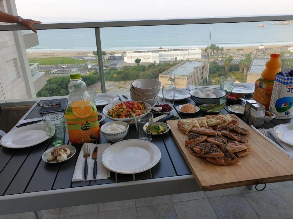 Beachfront Gallery Акко Экстерьер фото