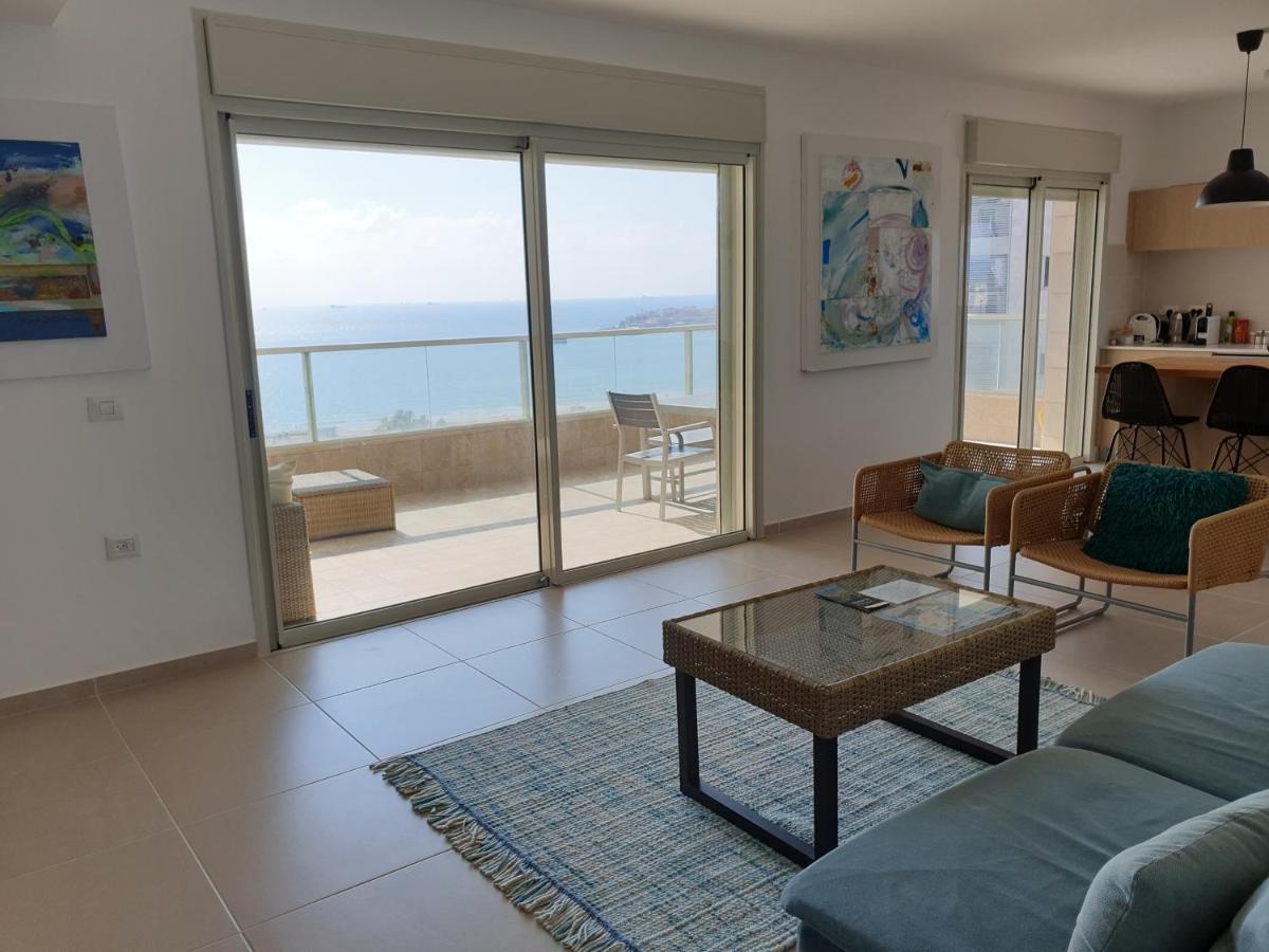 Beachfront Gallery Акко Экстерьер фото